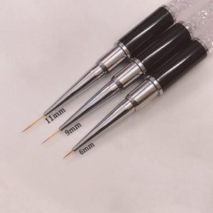 Cọ Vẽ Móng Nét Siêu Thẳng Size 6, 9, 11mm sử dụng
